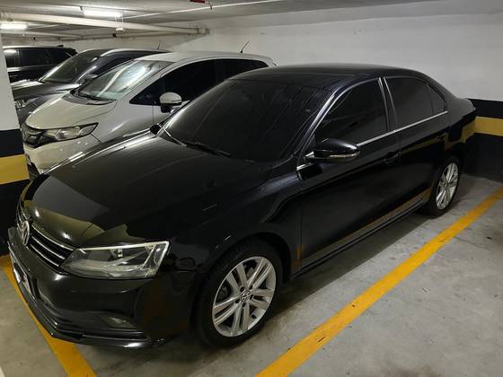 VOLKSWAGEN JETTA 2.0 TSI HIGHLINE 211CV GASOLINA 4P TIPTRONIC VOLKSWAGEN JETTA 2.0 TSI HIGHLINE 211CV GASOLINA 4P TIPTRONIC